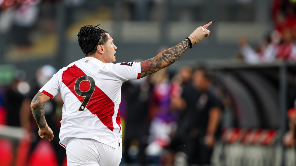 el 9 Lapadula